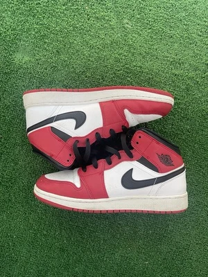 Air Jordan 1 Chicago средний размер 7 молодежный красный белый и черный - Изображение 1 из 4
