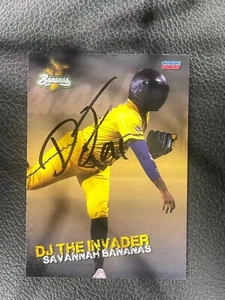 DJ The Invader Signed Savannah Bananas Team Set card 2023 autographed auto - Picture 1 of 1