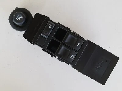 06 Interruptor de ventana maestra izquierda lado conductor Mitsubishi Raider 04602740AA fabricante de equipos originales Foto 1 de 4