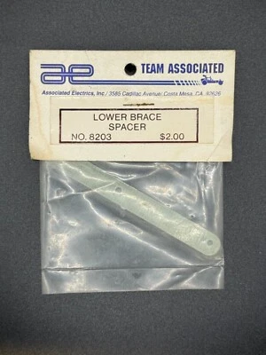 Team Associated Vintage 8203 Fiberglass Lower Brace Spacer (White) RC10L Pan Car - Image 1 of 2