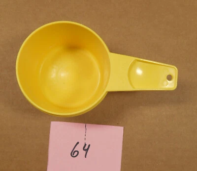 Tupperware Bright Yellow Vintage Measuring Cup 3/4 cup #762-6 P64 - Image 1 of 3