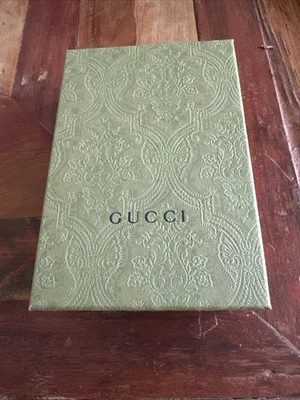 gucci caja vacía Foto 1 de 4