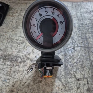 Toyota Aygo Genuine rev counter 832700H020 - Picture 1 of 8