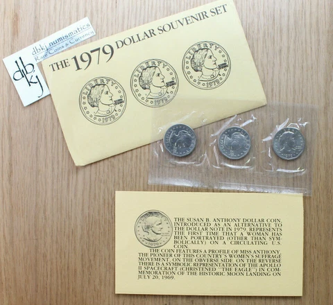1979 Susan B Anthony Dollar Souvenir Set - Unc Coins -3-Coin Set - PDS - dbkjA Cover