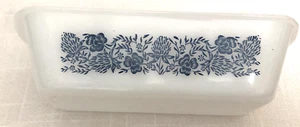 Vintage Glasbake Milk Glass Loaf Baking Dish - BLUE CLOVER Design #522, 1 1/2 QT - Picture 1 of 7
