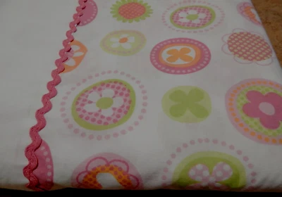 Sábana para niños Jumping Beans rosa floral blanca y verde ¡Bonita! Foto 1 de 4