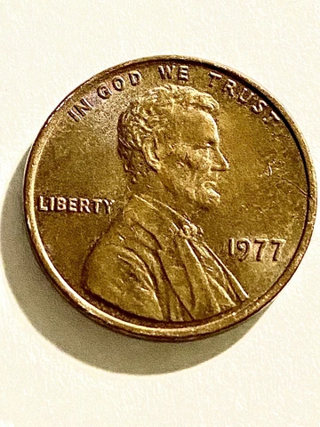 1977 NMM Penny. Obverse Doubling On “ In God We”^ Minted S or P.  3.11g Cover