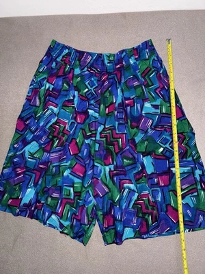 Koret Women's Vintage 90s High-Rise Shorts Size 8 Blue Abstract Print Pockets - Image 1 of 4