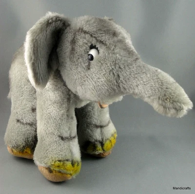 Peluche Schuco Elefante Dralon 20 cm 8 pulgadas Pestañas de pie Años 60 De colección sin identificación Foto 1 de 4