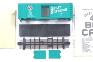 HO Athearn / Bev-Bel Great Northern 40ft AAR SD Box Car #8687 New Kit - Picture 1 of 8