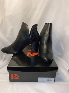 R2 ELANA Ankle Boot Croc Texture On Back Heel Size 6-10 Limited Sizes Black *H - Picture 1 of 5