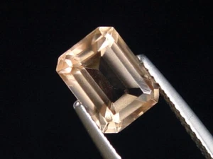 Topas 2,75 Ct. hellbraun seltene Naturfarbe Oktagon (4881t) - Bild 1 von 1
