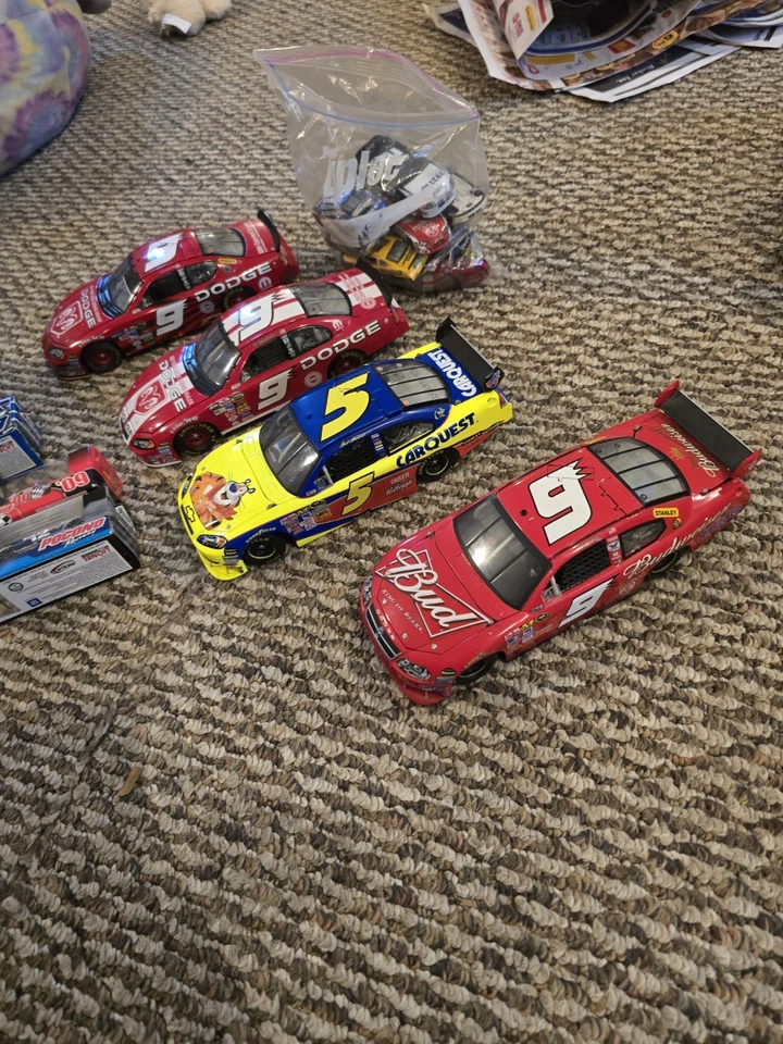 VINTAGE 1990s NASCAR 1:24 Diecast Lot | Loose Cars | Waltrip Mayfield Bodine - Image 1 of 4