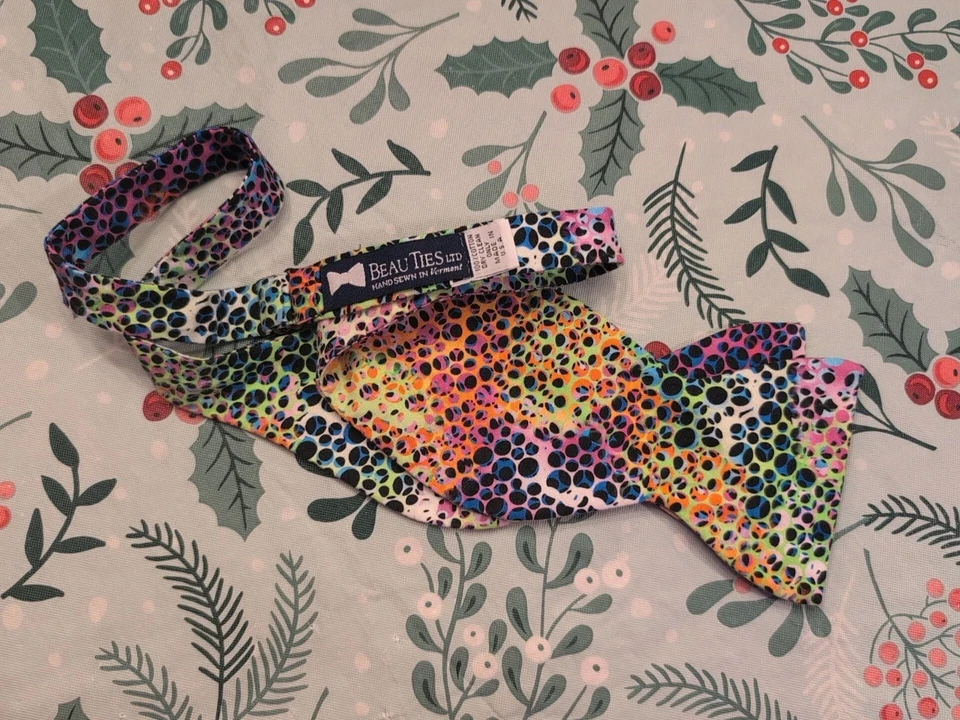 Pajarita ajustable Beau Ties. "Burbujas de neón de 2,5"" de ancho envío gratuito"  Foto 1 de 1