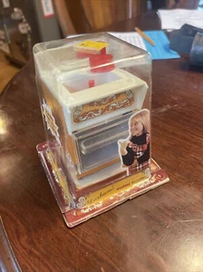 Vintage 1970’s durham’s NOS furniture washing maching Doll Toy new - Picture 1 of 4