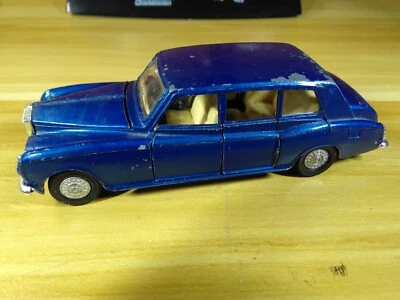 Vintage 1970s DINKY TOYS Rolls Royce Phantom V 152 - Made in GB - Image 1 of 4