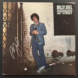 BILLY JOEL SIGNIERT 52ND STREET VINYL LP JSA LOA #YY12534 AUTO - Bild 1 von 11