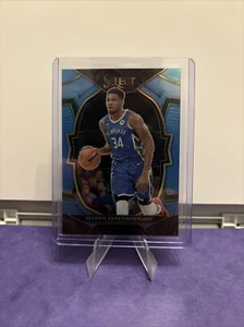 2022-23 Select Giannis Antetokounmpo #61 Light Blue Prizm /299 - Picture 1 of 2