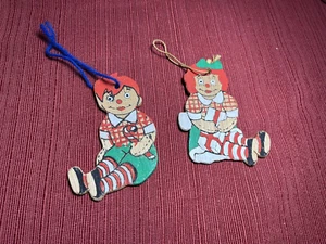Adornos navideños de madera vintage de Raggedy Ann y Andy años 70 - Imagen 1 de 3