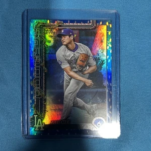 2025 Topps Shohei Ohtani Blue Metallic Holiday Lights Parallel H1 LA Dodgers - Bild 1 von 2