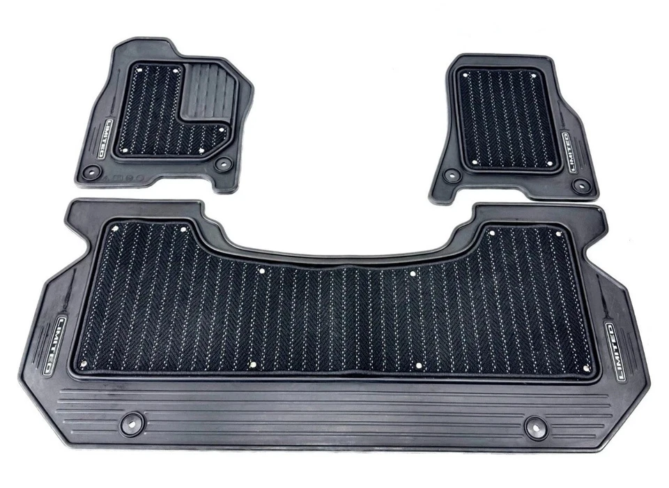 NOVO FABRICANTE DE EQUIPAMENTO ORIGINAL 2019-2024 Ram 1500 conjunto limitado de tapete - dianteiro e traseiro - 7FE702X9AA - Imagem 1 de 1