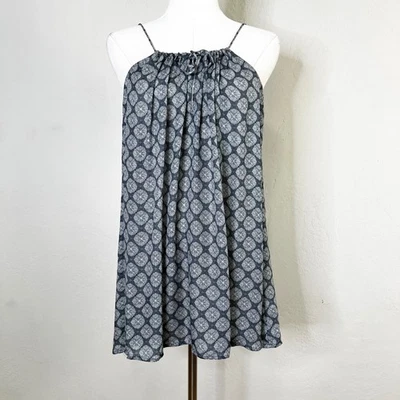 Blusa Regata Vince 100% Seda Cinza Estampa Shibori Decote Halter Amarrar Frente Tamanho M - Imagem 1 de 4