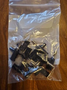 Paquete de 10 enchufes apilables sin soldadura Pomona 1825-0 NEGROS, 15A - Imagen 1 de 7