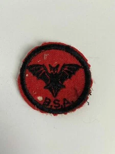 PARCHE PATRULLA MURCIÉLAGO ROJO Y NEGRO SARGA BSA VINTAGE A4 - Imagen 1 de 2
