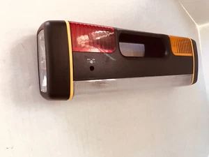 Emergency Spotlight With Flashing Hazard Light Black Runs On 6 'C' Batteries - Picture 1 of 5