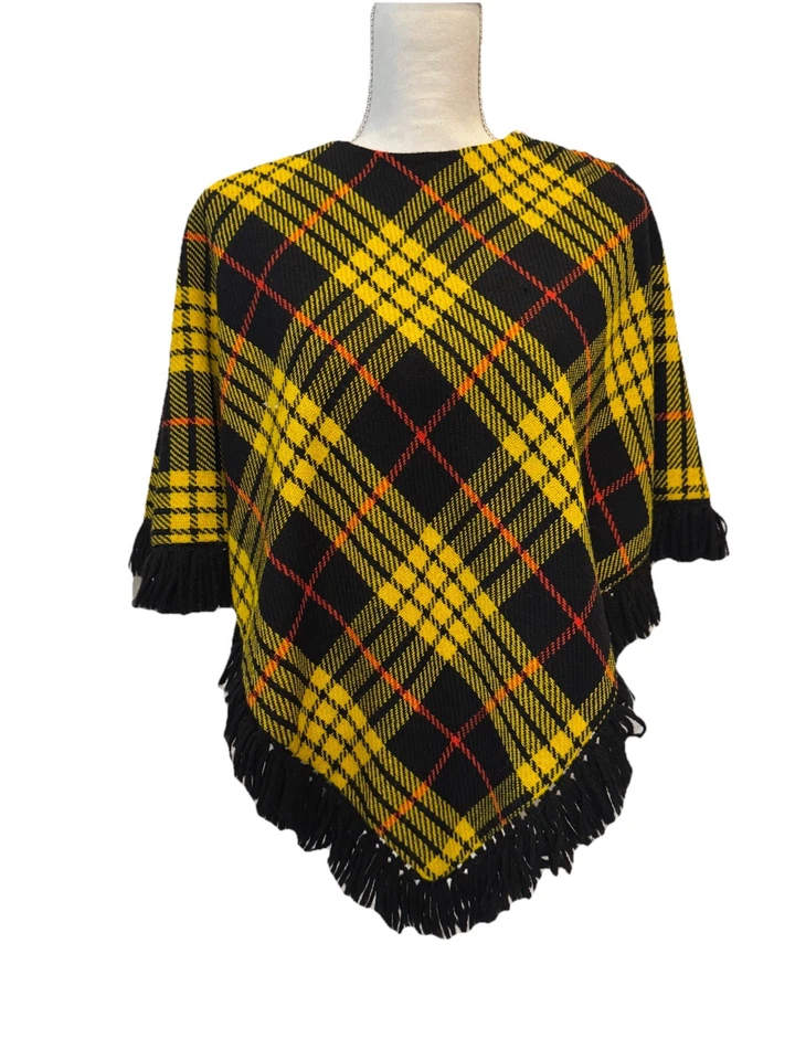 Poncho vintage años 70 a cuadros amarillo negro rojo capa tejido flecos ribete Foto 1 de 4