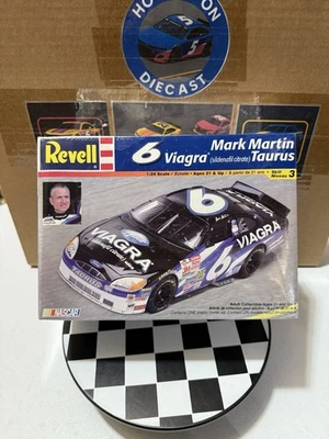 MARK MARTIN #6 VIAGARA REVELL 1/24 MODEL KIT SKILL LEVEL 3 New SEALED Box - Image 1 of 4