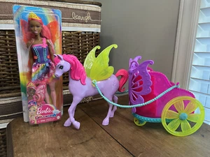 Barbie Dreamtopia Fee Pferd Streitwagen mit ungeöffneter Fee Barbie Puppe Konvolut - Bild 1 von 9