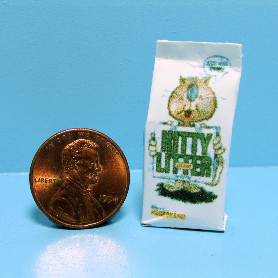 Dollhouse Miniature Detailed Replica Cat Litter Bag for Your Pet HR57035 - Изображение 1 из 1