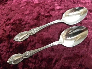 LOUISIANA 2 Teaspoons Oneida Community Stainless USA NICE - Picture 1 of 3