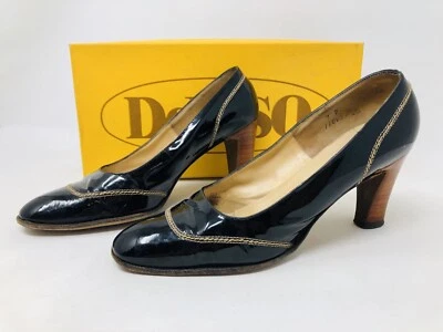 Vintage DeLiso Black Patent Leather Wood Heels Pumps Closed Toe Size 7B MB19 - Image 1 of 4