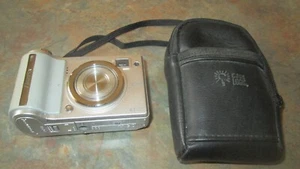 Fujifilm Finepix E Series E500 4.1MP Digital Camera - Silver - Picture 1 of 11