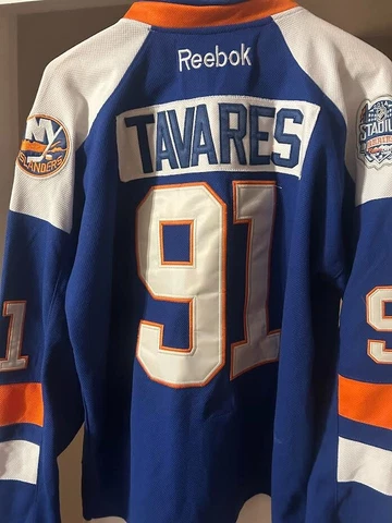 John Tavares NHL Stadium Series NHL jersey NY Islanders size 54 FREE SHIPPING !! Cover
