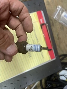 vintage blue crown m7 spark plug - Bild 1 von 4