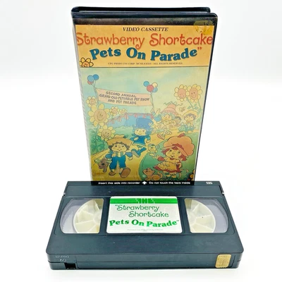 Strawberry Shortcake: Pets On Parade VHS - Rare Big Box Rental Clamshell Vintage - Image 1 of 4