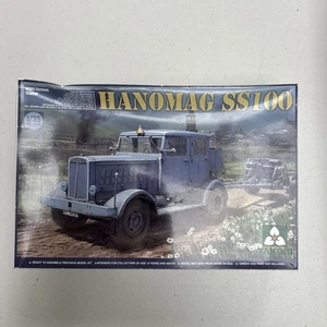 Kit modelo plástico tractor alemán Takom 2068 1:35 Hanomag SS100 SEGUNDA GUERRA MUNDIAL - Imagen 1 de 2