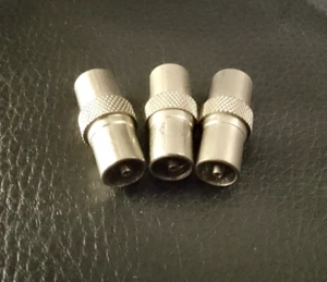 3 x Push / Screw on TV Aerial Male Coax Plugs Heavy Duty Quality New Old Stock - Foto 1 di 2