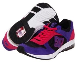 dc running shoes