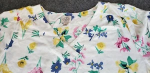 St John's Bay Women's Size XL White with Floral Top long Sleeve Easter Spring - Picture 1 of 12