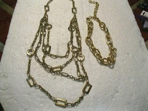 LOT of 2 Gold Tone Necklaces - One is 16" to 18" and the other is about 30" - Picture 1 of 1