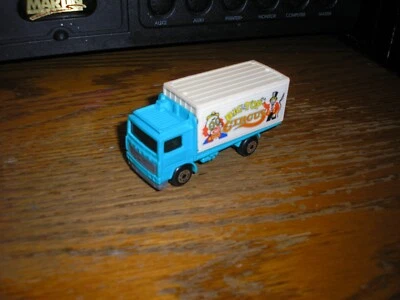Bonito camión de reparto Matchbox 1/90 Heavy Duty Volvo Big Top Circus ENVÍO GRATUITO Foto 1 de 4