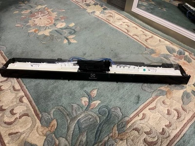 Панель управления посудомоечной машины Electrolux 5304521336 б/у, извлечена из устройства. - Изображение 1 из 4