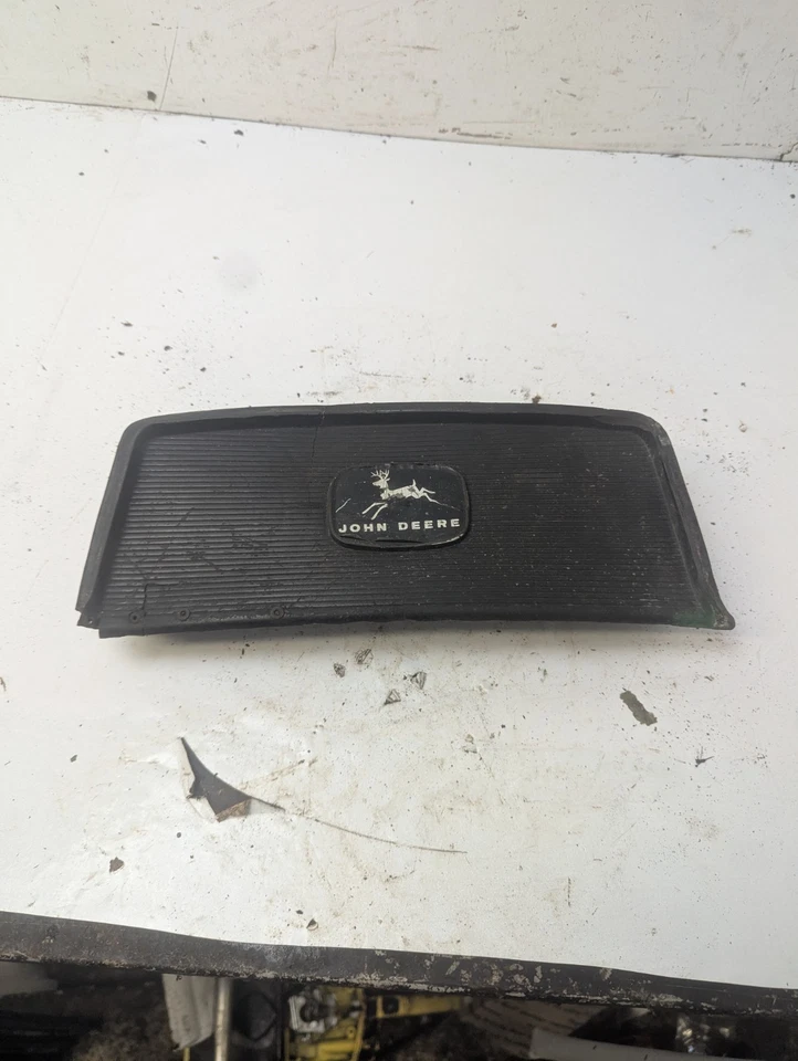 Used Upper Grille Panel For John Deere 112 and 110 Black Headlight - Image 1 of 4