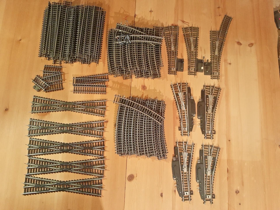 127x Piko H0 GDR Hollow Section Tracks, Crossings, Points, Used, Good Condition - Image 1 of 4