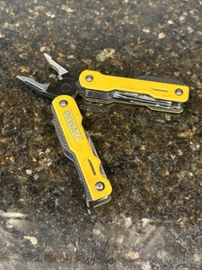 DeWALT - MT16 Multitool Taschenmesser Zange Schere Schraubendreher Flaschenöffner - Bild 1 von 7