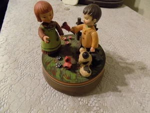 Anri Wood Music Box Girl/ Boy/Dog/Bird/tophat/ fence- with rose, Works - Picture 1 of 6